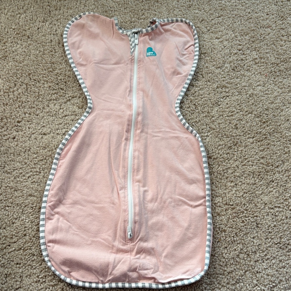 Love to Dream Pink Swaddle